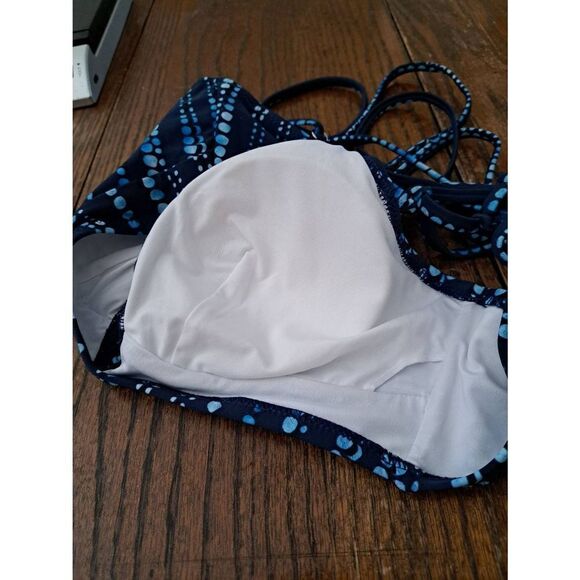 Medium Cupshe Blue Strappy Removable Pads Bikini Swimsuit Bathing Suit Crop Top - Picture 4 of 4